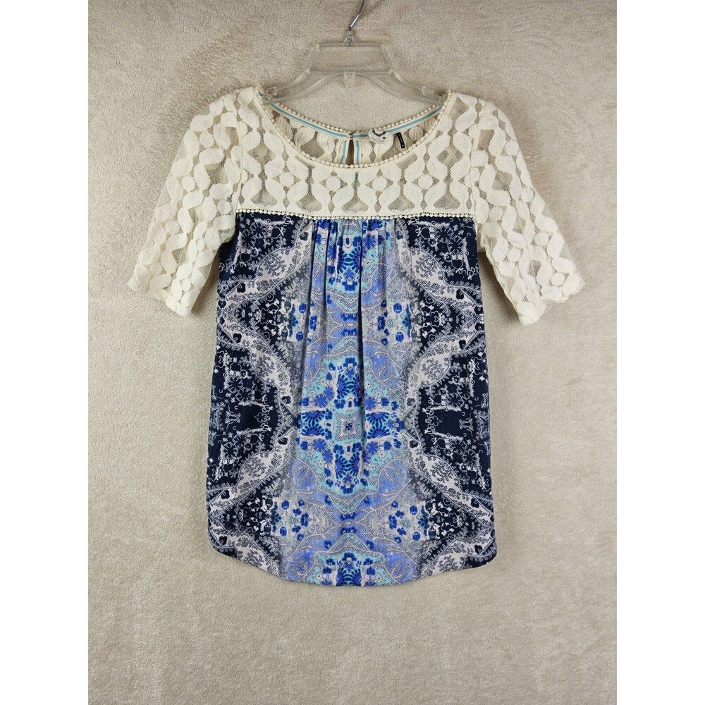 Anthropologie Akemi + Kin Lace Elbow Sleeve Top Blouse Boho Size XS